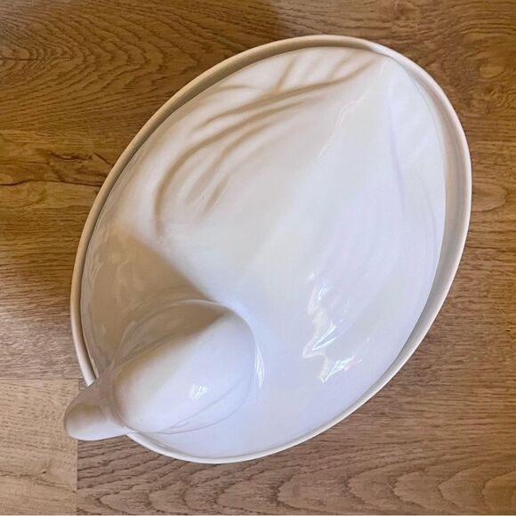 Vintage California White Nesting Duck Lid Oval Casserole Dish - Picture 7 of 16